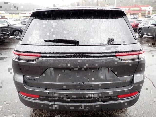 new 2025 Jeep Grand Cherokee car, priced at $40,316