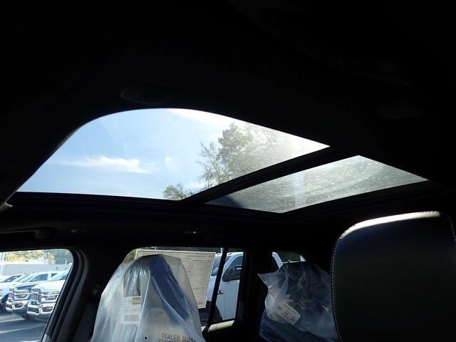 new 2025 Jeep Grand Cherokee car, priced at $44,129