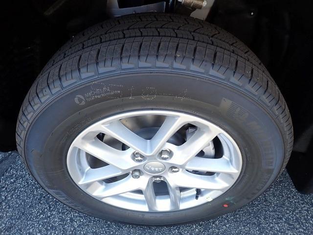 new 2025 Jeep Grand Cherokee car, priced at $36,506