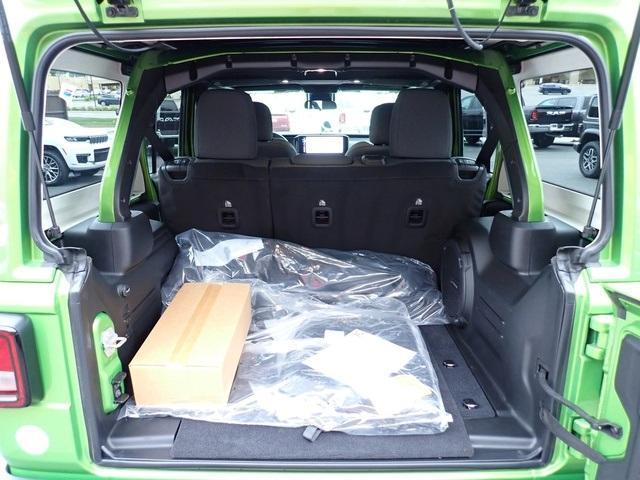 new 2025 Jeep Wrangler car, priced at $46,385