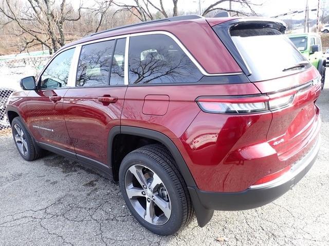 new 2025 Jeep Grand Cherokee car, priced at $44,129