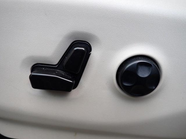 used 2021 Chrysler Pacifica car, priced at $19,795