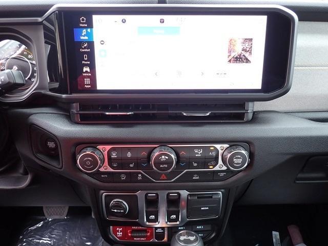 new 2026 Jeep Wrangler car, priced at $46,315