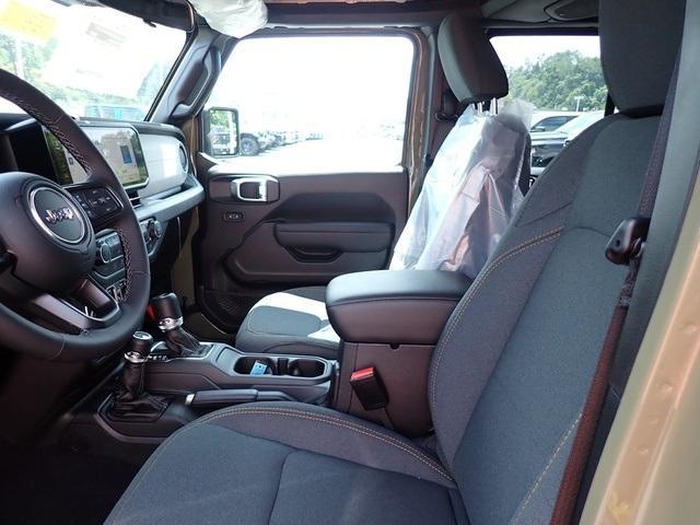 new 2025 Jeep Wrangler car, priced at $41,725