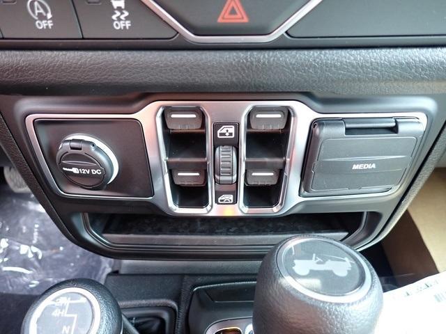 new 2025 Jeep Wrangler car, priced at $41,725