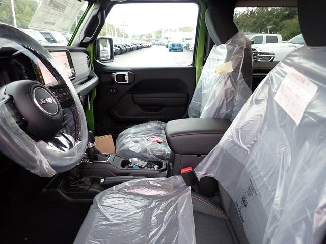 new 2025 Jeep Wrangler car, priced at $42,452