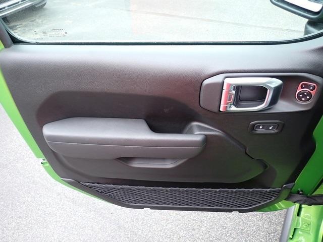 new 2025 Jeep Wrangler car, priced at $42,452