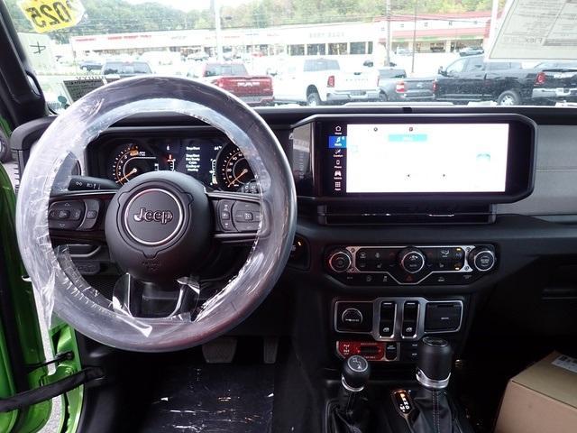 new 2025 Jeep Wrangler car, priced at $42,452