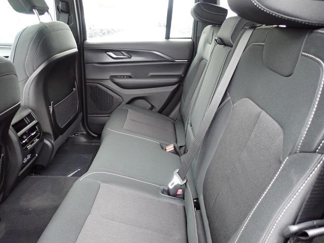 new 2025 Jeep Grand Cherokee car, priced at $35,426