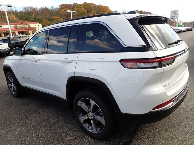 new 2025 Jeep Grand Cherokee car, priced at $43,593