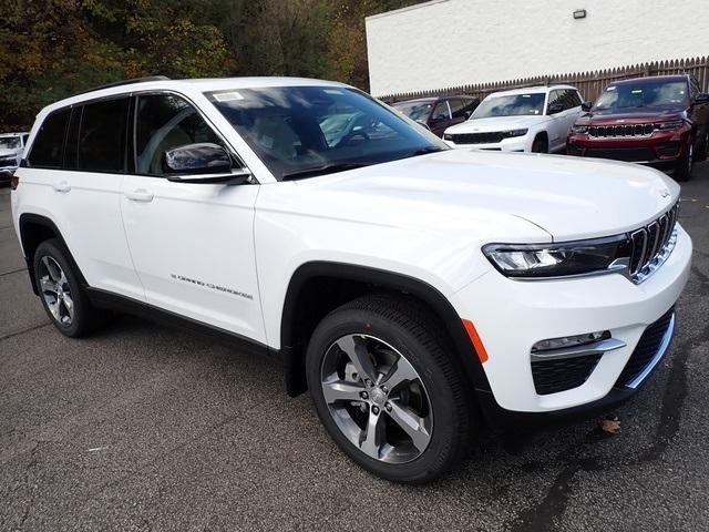new 2025 Jeep Grand Cherokee car, priced at $43,593