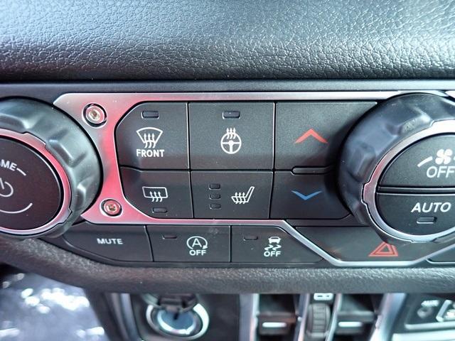 new 2025 Jeep Wrangler car, priced at $43,404