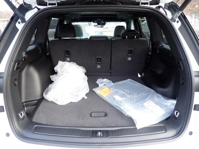 new 2025 Jeep Grand Cherokee car, priced at $44,582