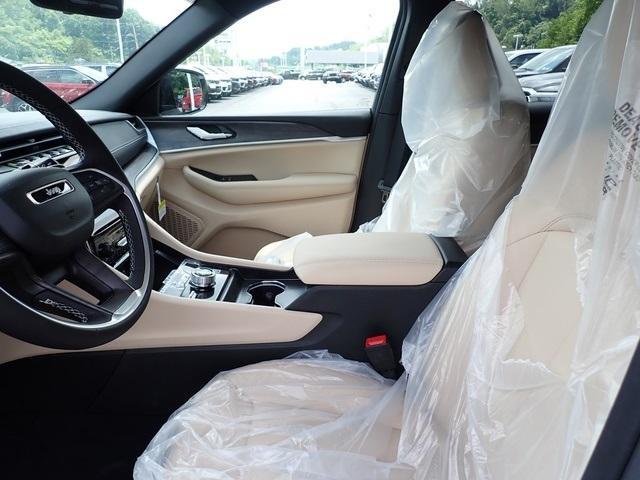 new 2025 Jeep Grand Cherokee L car, priced at $41,169