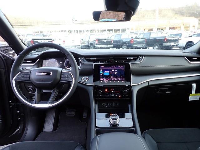 new 2025 Jeep Grand Cherokee L car, priced at $41,044