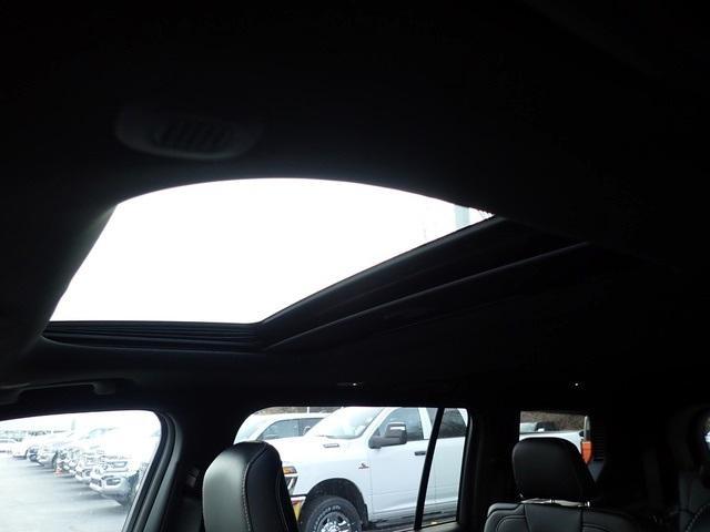 new 2025 Jeep Grand Cherokee L car, priced at $41,044