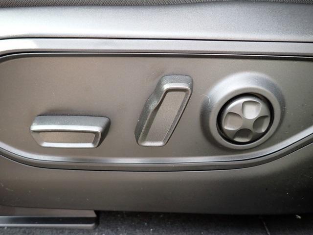 new 2025 Jeep Grand Cherokee car, priced at $40,316