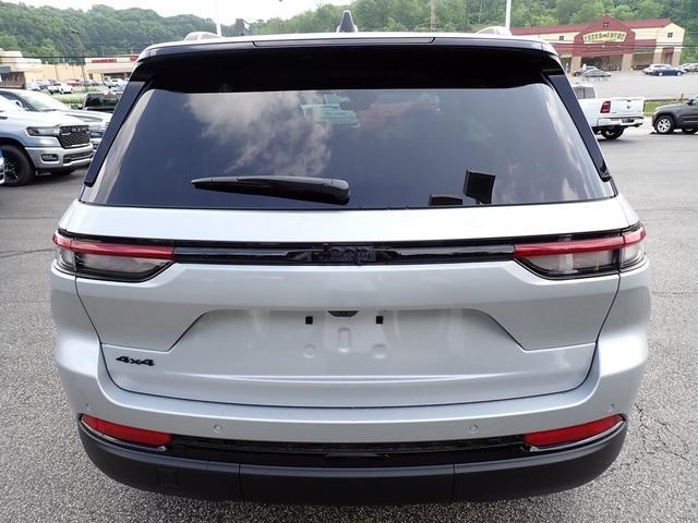 new 2025 Jeep Grand Cherokee car, priced at $40,316