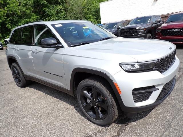 new 2025 Jeep Grand Cherokee car, priced at $40,316
