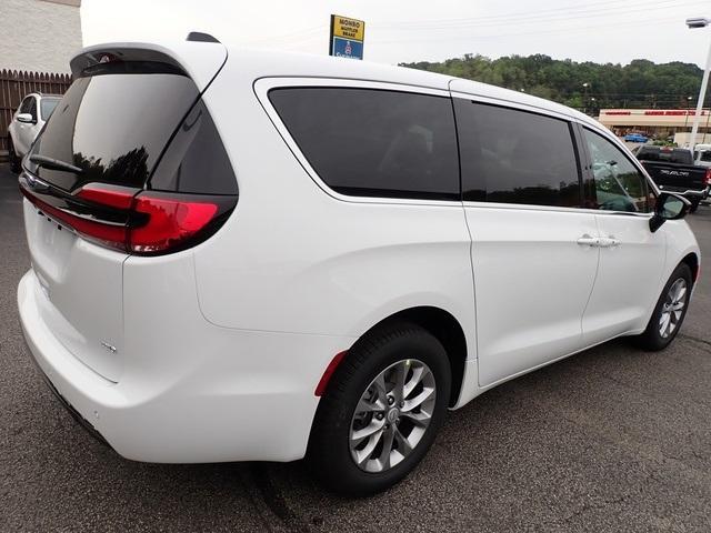 new 2026 Chrysler Pacifica car, priced at $46,506