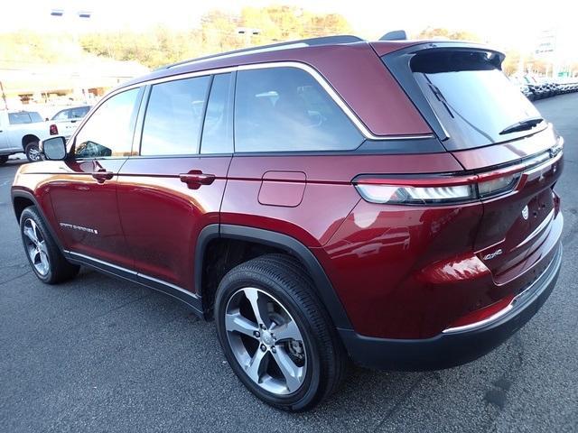 used 2024 Jeep Grand Cherokee car, priced at $35,995