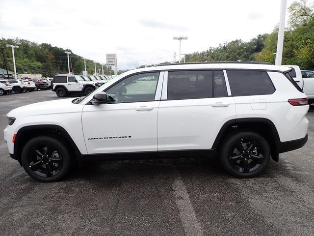 new 2025 Jeep Grand Cherokee L car, priced at $42,674