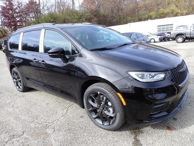 new 2026 Chrysler Pacifica car, priced at $47,343