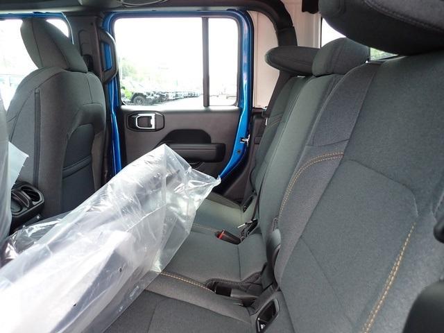 new 2025 Jeep Gladiator car, priced at $44,126