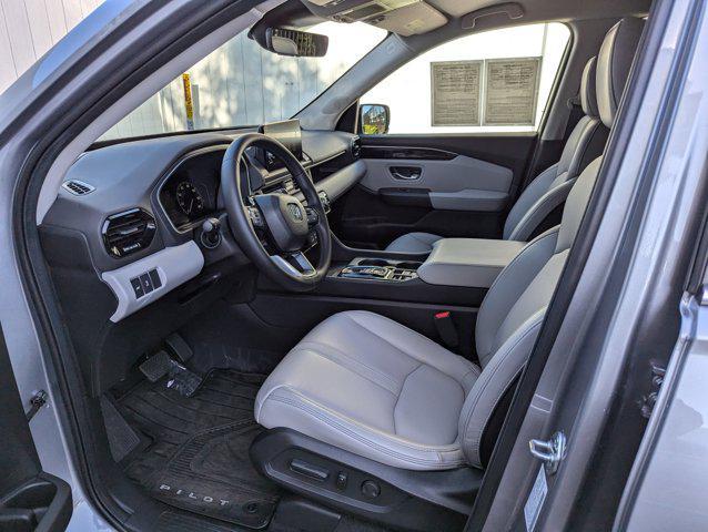 new 2025 Honda Pilot car, priced at $44,023