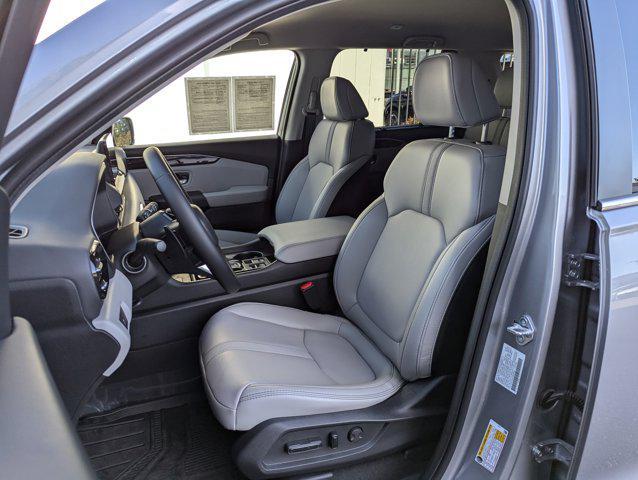 new 2025 Honda Pilot car, priced at $44,023