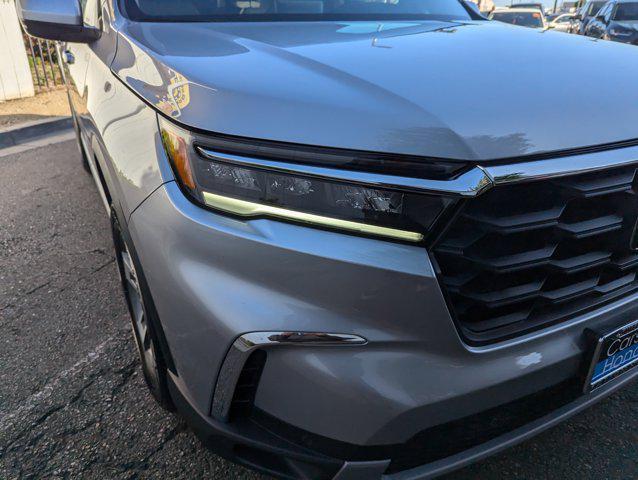 new 2025 Honda Pilot car, priced at $44,023
