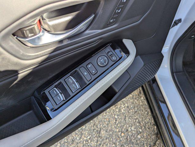 new 2025 Honda Accord Hybrid car, priced at $38,416