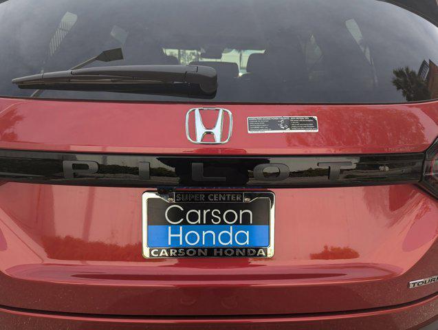 new 2025 Honda Pilot car, priced at $47,740
