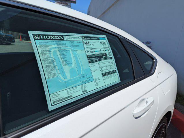 new 2025 Honda Accord Hybrid car, priced at $33,981