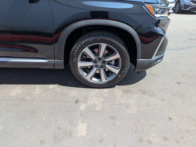 new 2025 Honda Pilot car, priced at $50,661