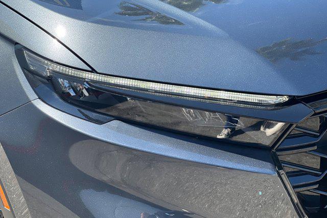 used 2025 Honda CR-V Hybrid car, priced at $35,999