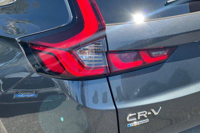 used 2025 Honda CR-V Hybrid car, priced at $35,999