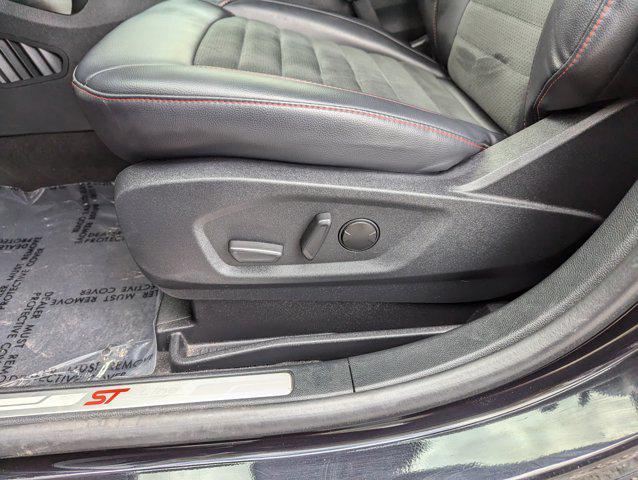 used 2024 Ford Edge car, priced at $28,996