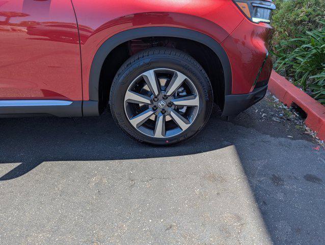 new 2025 Honda Pilot car, priced at $53,982