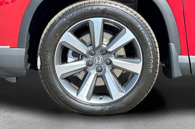 new 2025 Honda Pilot car, priced at $53,982