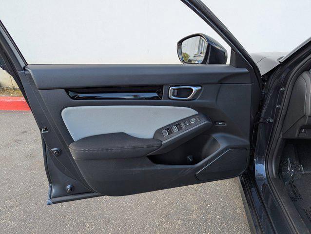 new 2025 Honda Civic Hybrid car, priced at $29,021