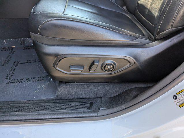 used 2022 Jeep Grand Cherokee car, priced at $29,998