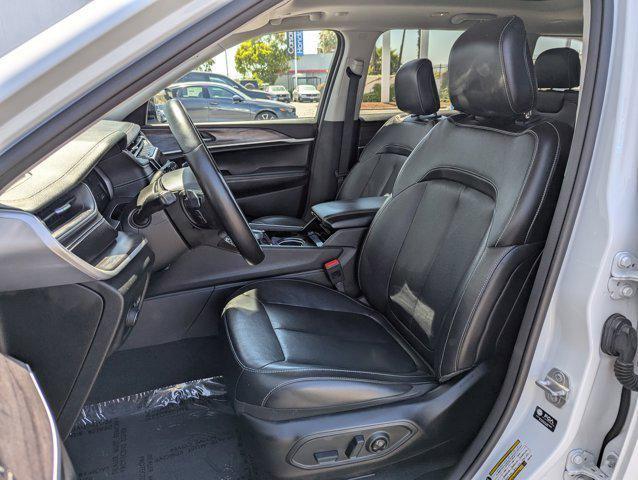 used 2022 Jeep Grand Cherokee car, priced at $28,396