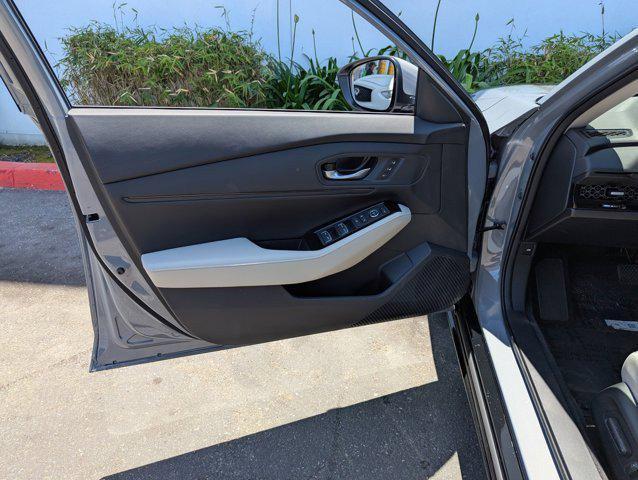 new 2025 Honda Accord Hybrid car, priced at $38,421