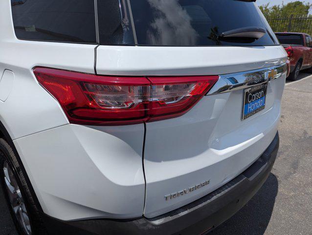 used 2021 Chevrolet Traverse car, priced at $17,997