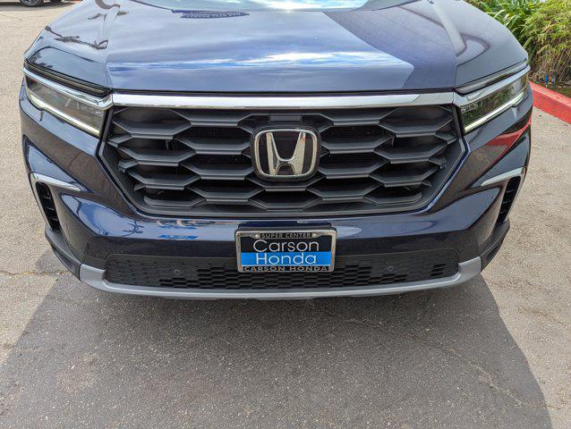 used 2025 Honda Pilot car, priced at $41,798