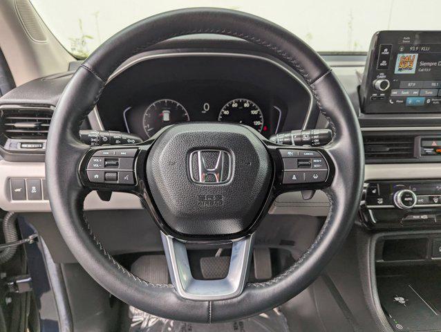 used 2025 Honda Pilot car, priced at $38,496