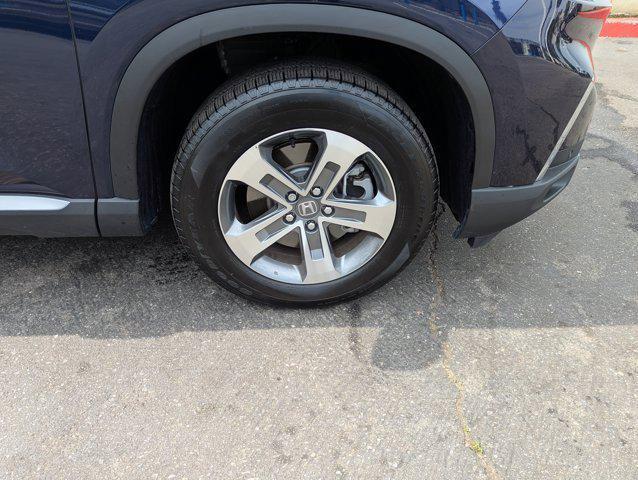 used 2025 Honda Pilot car, priced at $38,496