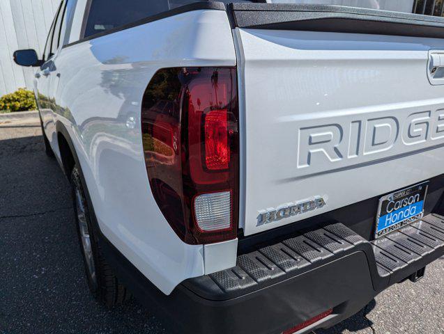 new 2025 Honda Ridgeline car, priced at $42,595