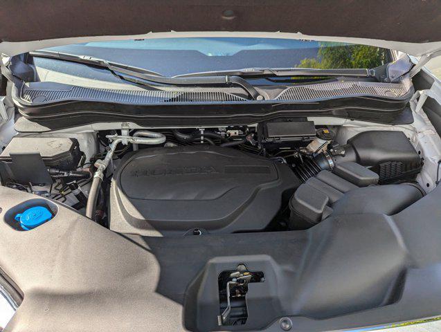 new 2025 Honda Ridgeline car, priced at $42,595